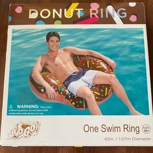 NIB Chocolate Donut Sprinkles Pool Swim H2O GO